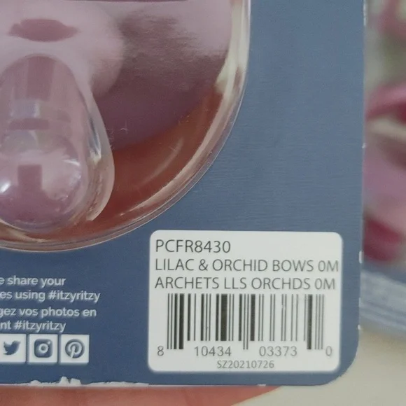 Itzy Ritzy Pacifier/Soothers - Picture 5 of 6